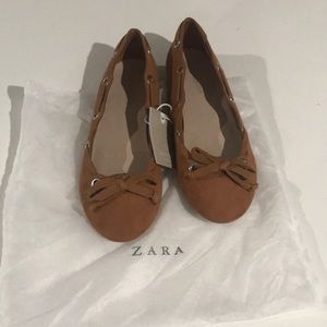 Caramel colored (camel) Little Girls shoes, size 3